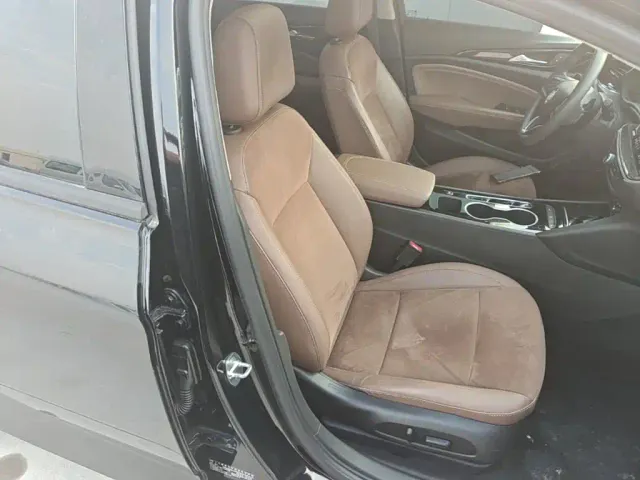 Buick Regal — Фото автомобиля 19