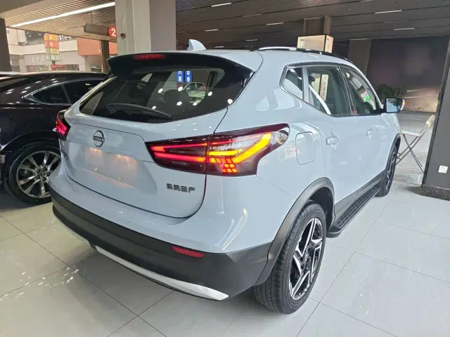 Nissan Qashqai — Фото автомобиля 4