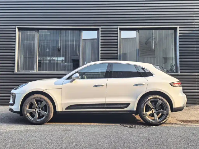 Porsche Macan — Фото автомобиля 9