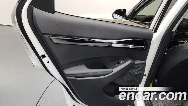 Kia Seltos Seltos Бензин 1.6 турбо 2WD — Фото автомобиля 25