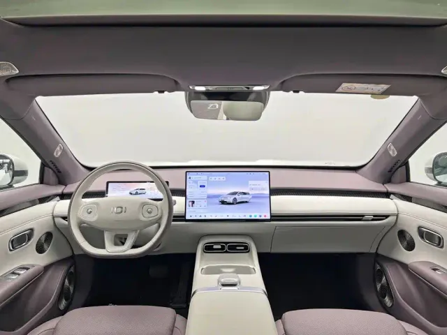 Changan Qiyuan A06 — Фото автомобиля 23