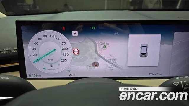 Genesis GV70 — Фото автомобиля 11