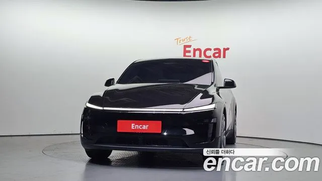 Tesla Model Y — Фото автомобиля 3