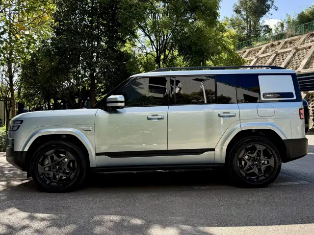 BYD FangChengBao Titanium 7 — Фото автомобиля 5