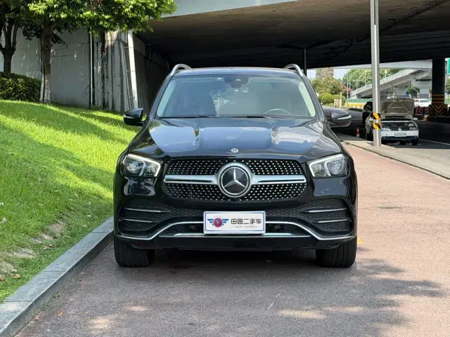Mercedes-Benz GLE-Class — Фото автомобиля 2