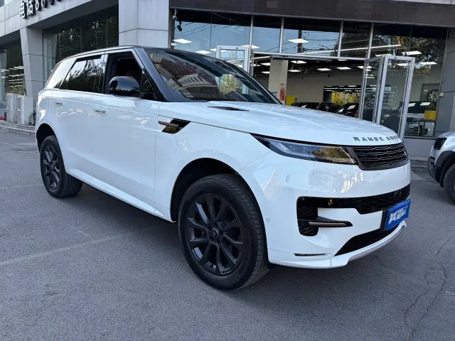 Land Rover Range Rover Sport — Фото автомобиля 3