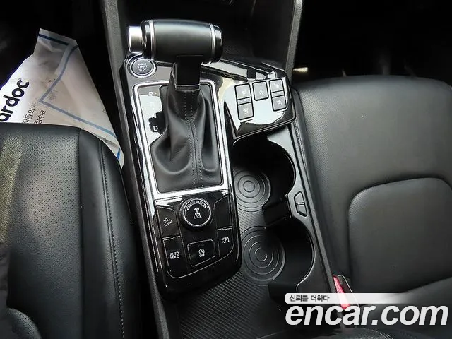 Kia Sportage Sportage 5-е поколение Бензин 1.6 Turbo 4WD — Фото автомобиля 10