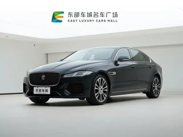Фотография автомобиля — Jaguar XFL