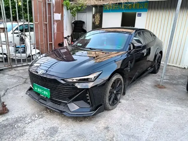 Фотография автомобиля — Changan UNI-V