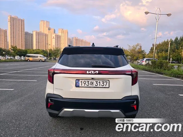 Kia Seltos Бензин 1.6 турбо 2WD — Фото автомобиля 4