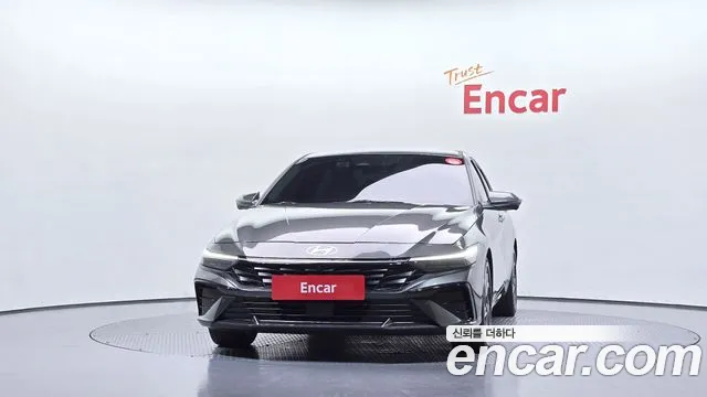 Hyundai Avante CN7 — Фото автомобиля 3