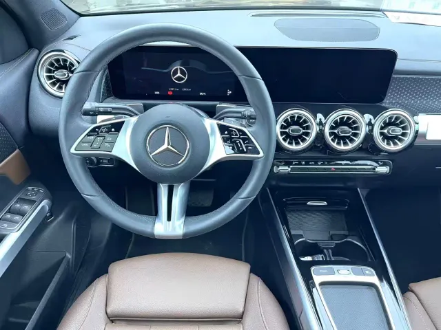 Mercedes-Benz EQB — Фото автомобиля 8