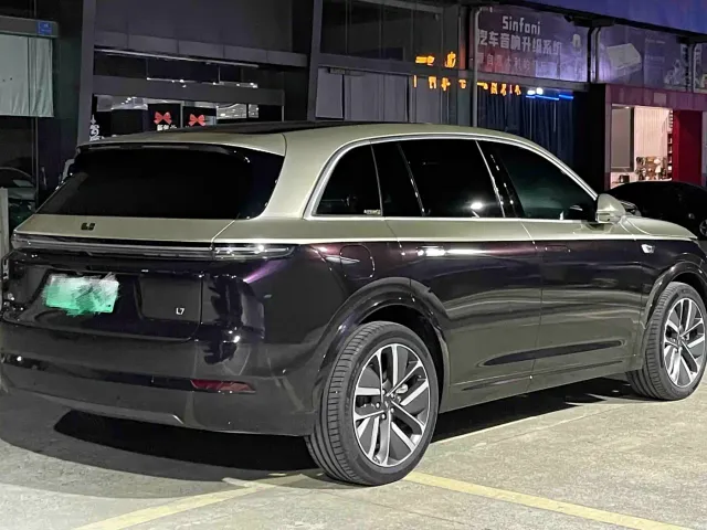 Li Auto L7 — Фото автомобиля 6