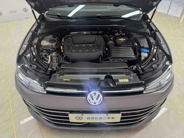 Volkswagen Passat — Фото автомобиля 15