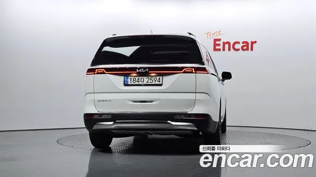 Kia Canival Carnival 4 поколение Бензин 7 мест Signature — Фото автомобиля 4