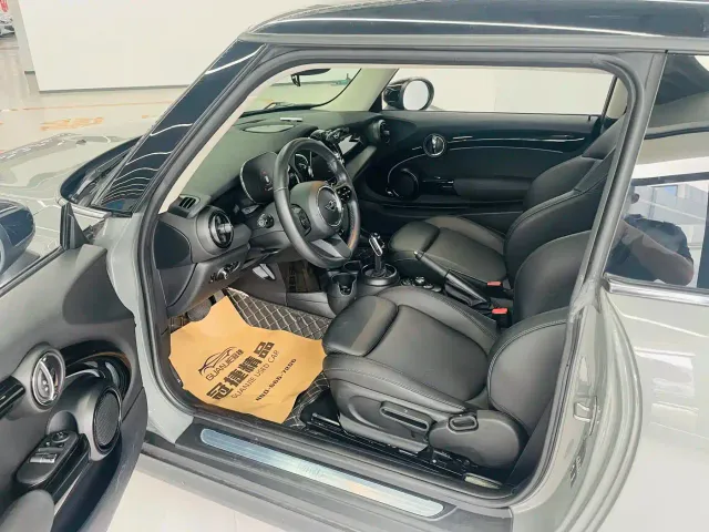 MINI Hatch — Фото автомобиля 4