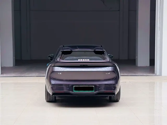 Zeekr 007 GT — Фото автомобиля 5