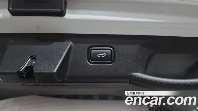 Hyundai Tucson Tucson (NX4) Бензин 1.6 турбо 2WD — Фото автомобиля 30