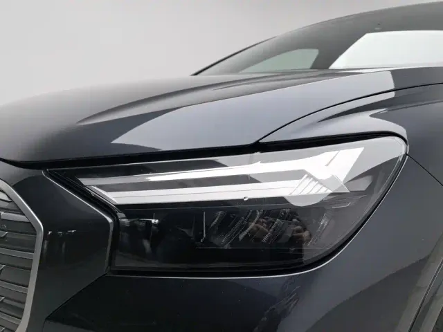 Audi Q4 e-tron — Фото автомобиля 7