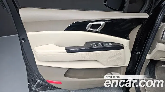 Kia Canival Carnival 4 поколение 9 мест Prestige — Фото автомобиля 24
