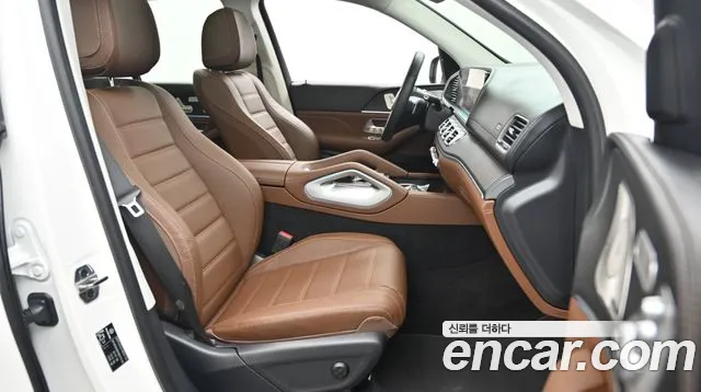 Mercedes-Benz GLE-Class — Фото автомобиля 10