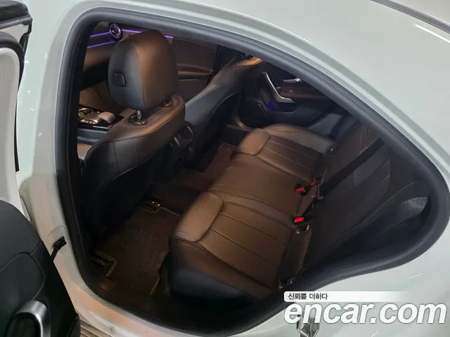 Mercedes-Benz A-Class W177 — Фото автомобиля 12