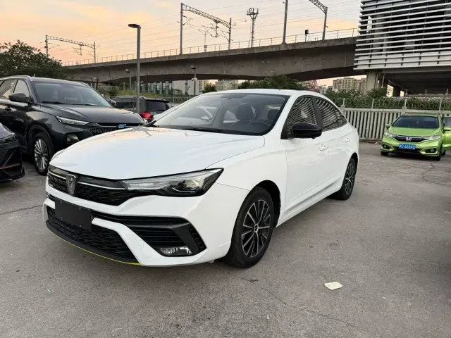 Фотография автомобиля — Roewe i5