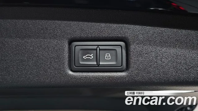 Audi Q5 40 TFSI quattro Sportback S Line — Фото автомобиля 30