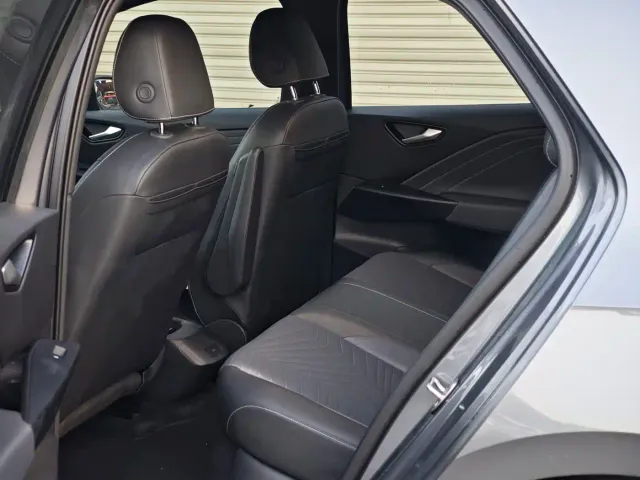 Volkswagen ID.3 — Фото автомобиля 7
