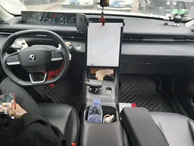 Changan Eado — Фото автомобиля 12