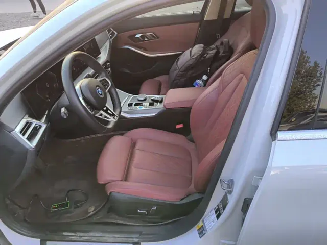 BMW i3 — Фото автомобиля 14