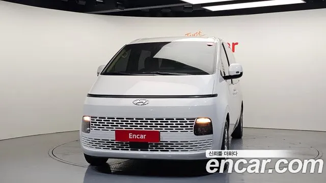 Hyundai Staria Staria Tourer 11 мест — Фото автомобиля 3