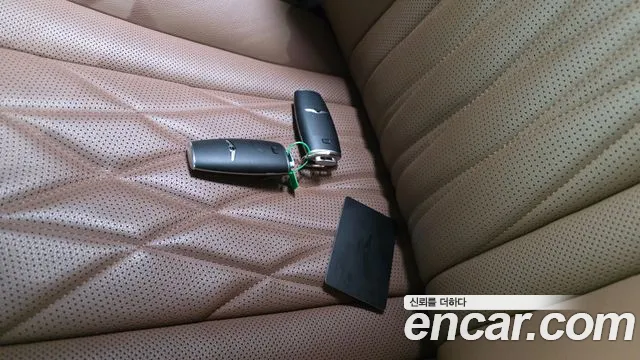 Genesis G80 RG3 — Фото автомобиля 22