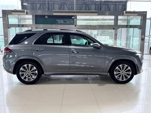 Mercedes-Benz GLE-Class — Фото автомобиля 20