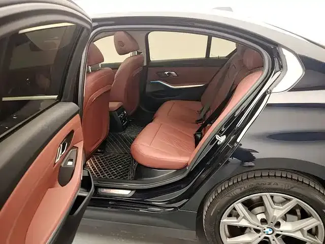 BMW i3 — Фото автомобиля 13