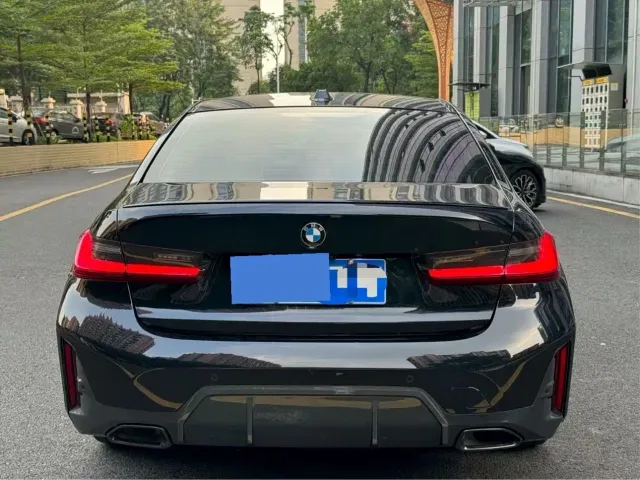 BMW 3 Series — Фото автомобиля 2
