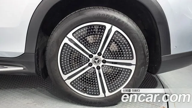 Mercedes-Benz EQS — Фото автомобиля 19