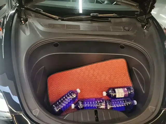 Tesla Model 3 — Фото автомобиля 19
