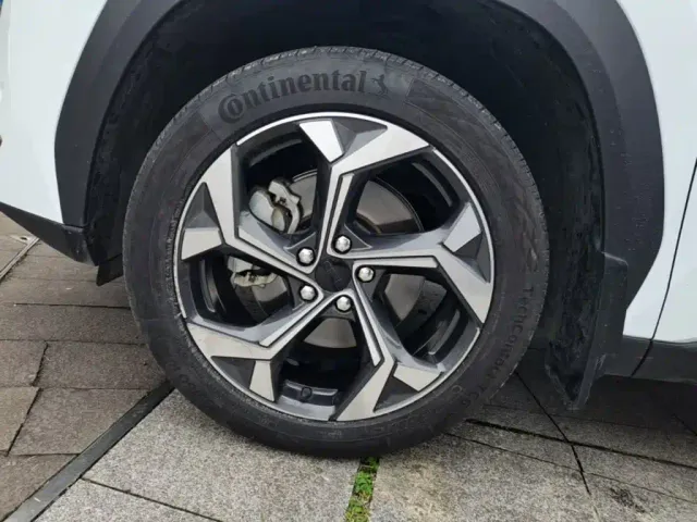 Geely Boyue L — Фото автомобиля 22