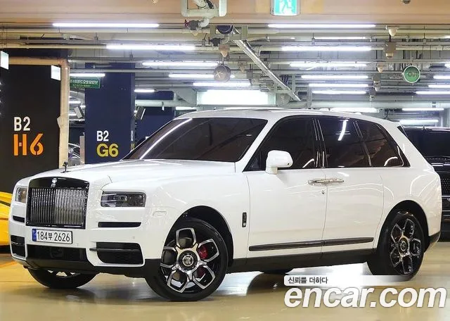 Rolls-Royce Cullinan — Фото автомобиля 2
