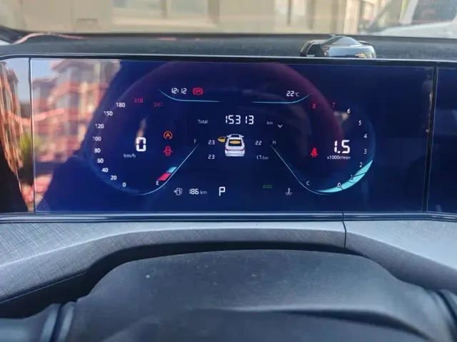 Changan Eado — Фото автомобиля 14