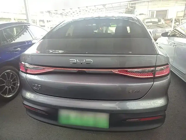 BYD Seal 05 DM-i — Фото автомобиля 5
