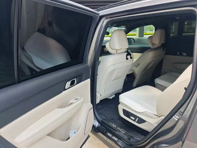 Li Auto ONE — Фото автомобиля 14