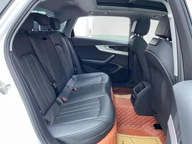 Audi A4L — Фото автомобиля 13