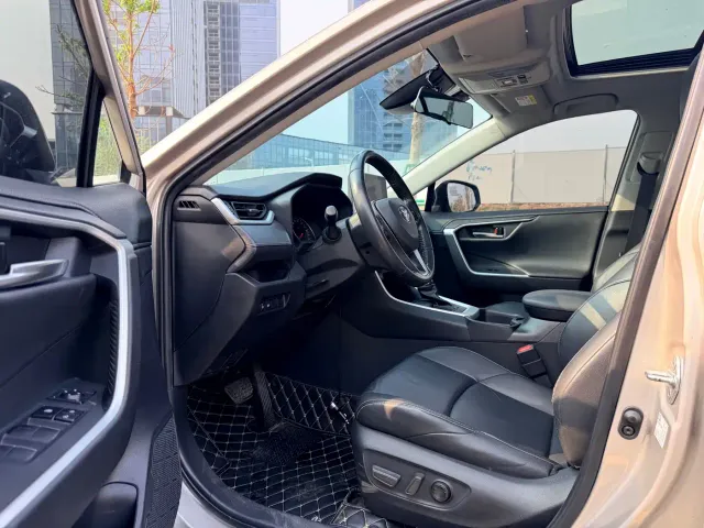 Toyota Wildlander — Фото автомобиля 5