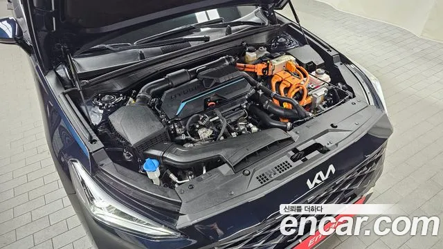 Kia K8 Hybrid — Фото автомобиля 9