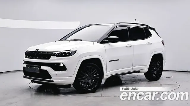 Jeep Compass 2nd Gen — Фото автомобиля 3