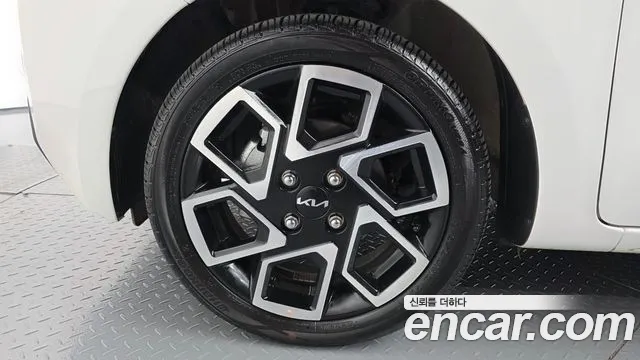 Kia RAY Новый Kia Ray Signature — Фото автомобиля 5