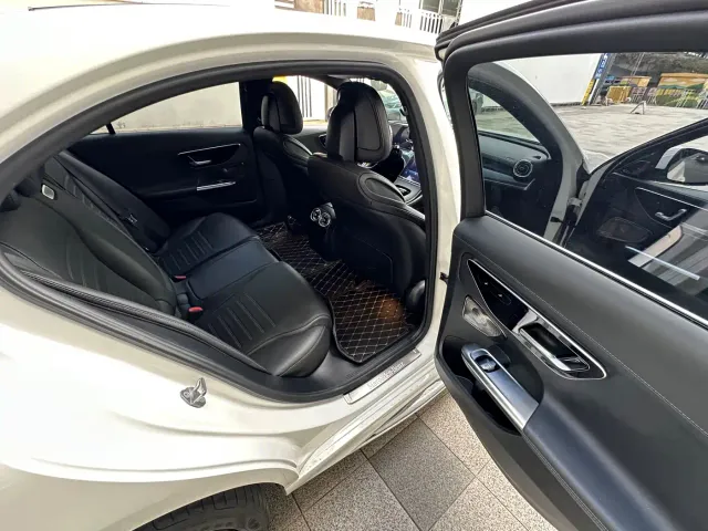 Mercedes-Benz C-Class — Фото автомобиля 7