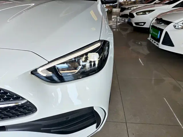 Mercedes-Benz C-Class — Фото автомобиля 23